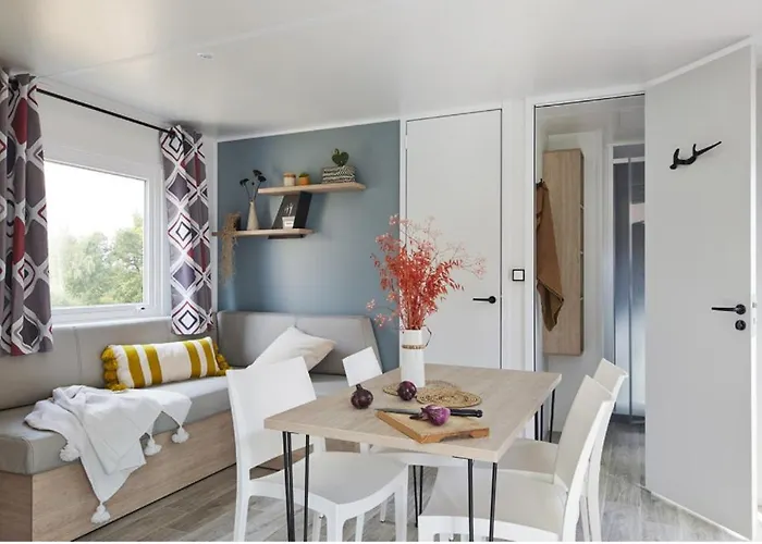 Le Rivage Campsite 4*