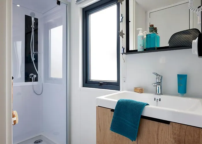 Campsite Le Rivage 4*