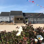 Le Rivage キャンプ場 4*
