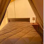 Le Rivage キャンプ場 4*